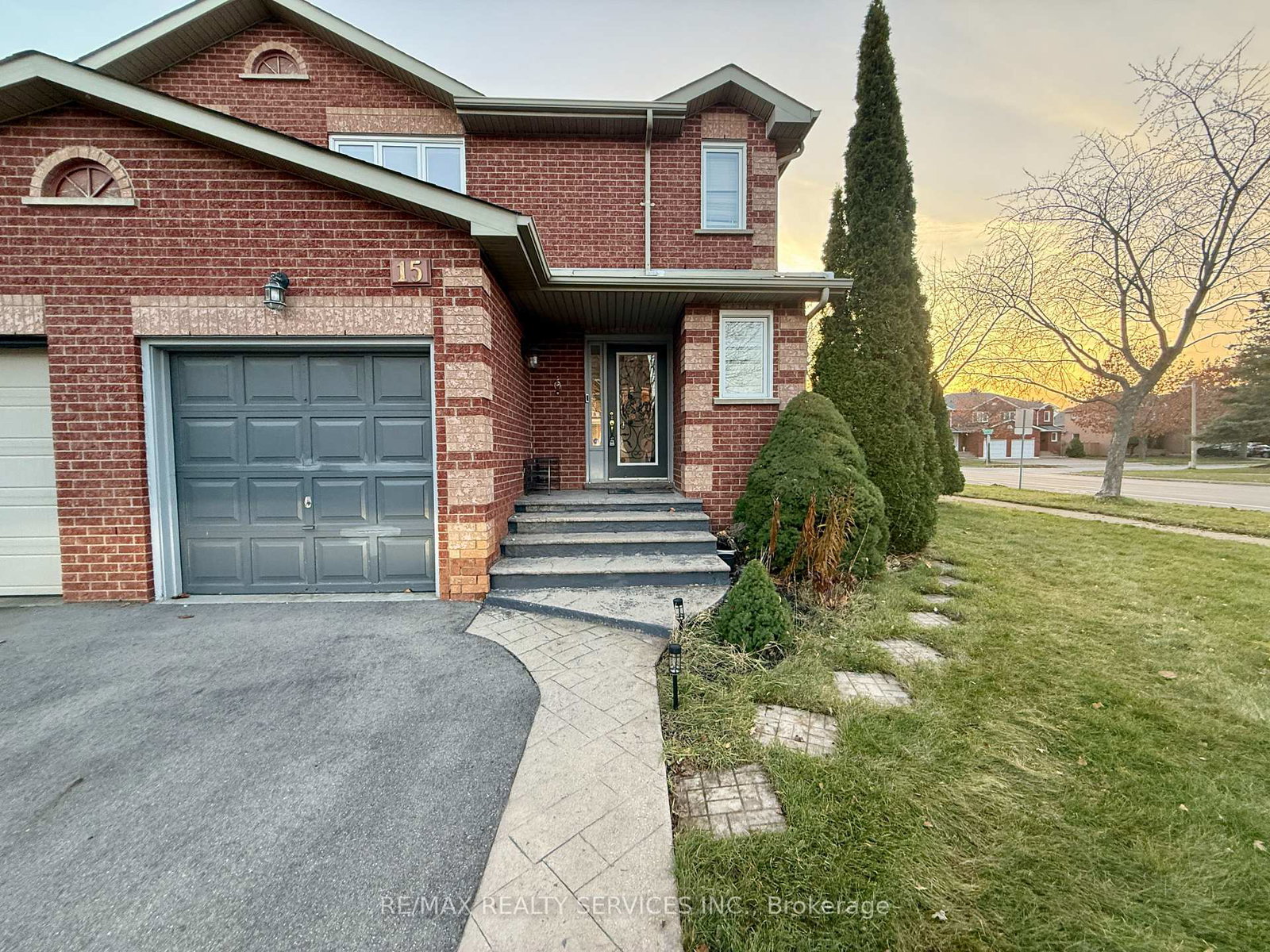 15-inverhuron-trail-oakville-ontario-w12702306