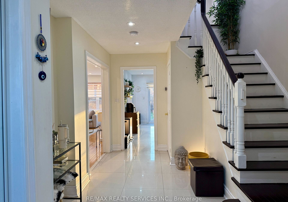 15-inverhuron-trail-oakville-ontario-w12702306