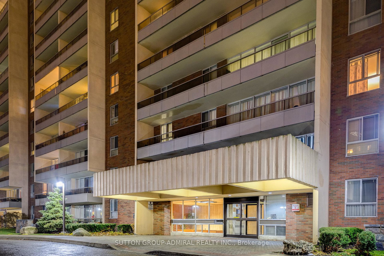 25-four-winds-drive-york-ontario-w12702538