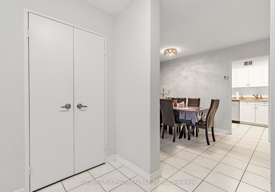 25-four-winds-drive-york-ontario-w12702538