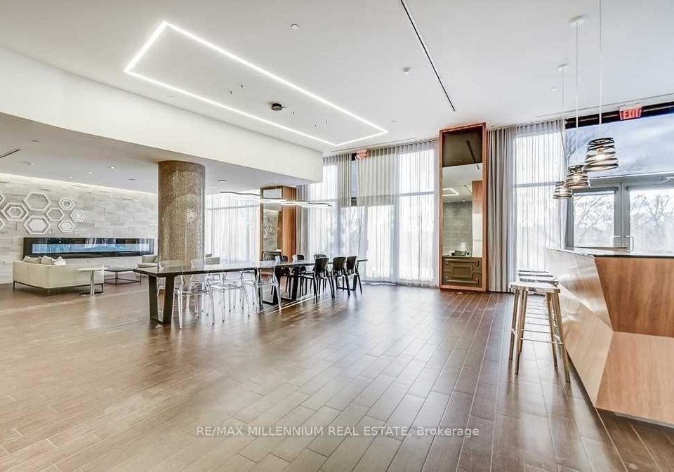 36-park-lawn-road-etobicoke-ontario-w12703202