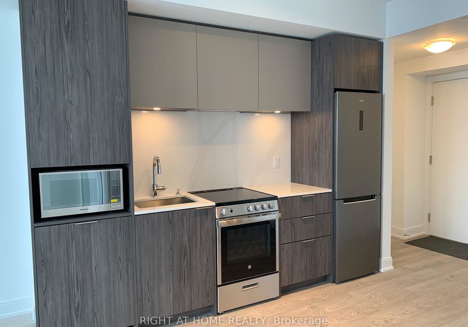 70-annie-craig-drive-etobicoke-ontario-w12703346
