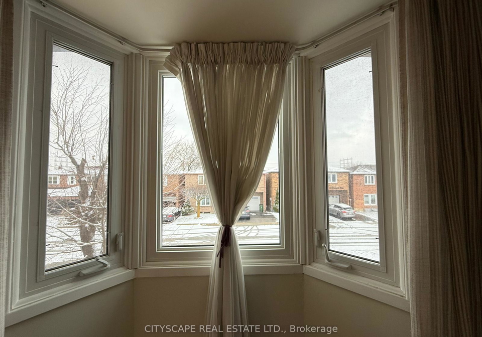 69-woolenscote-circle-etobicoke-ontario-w12703554