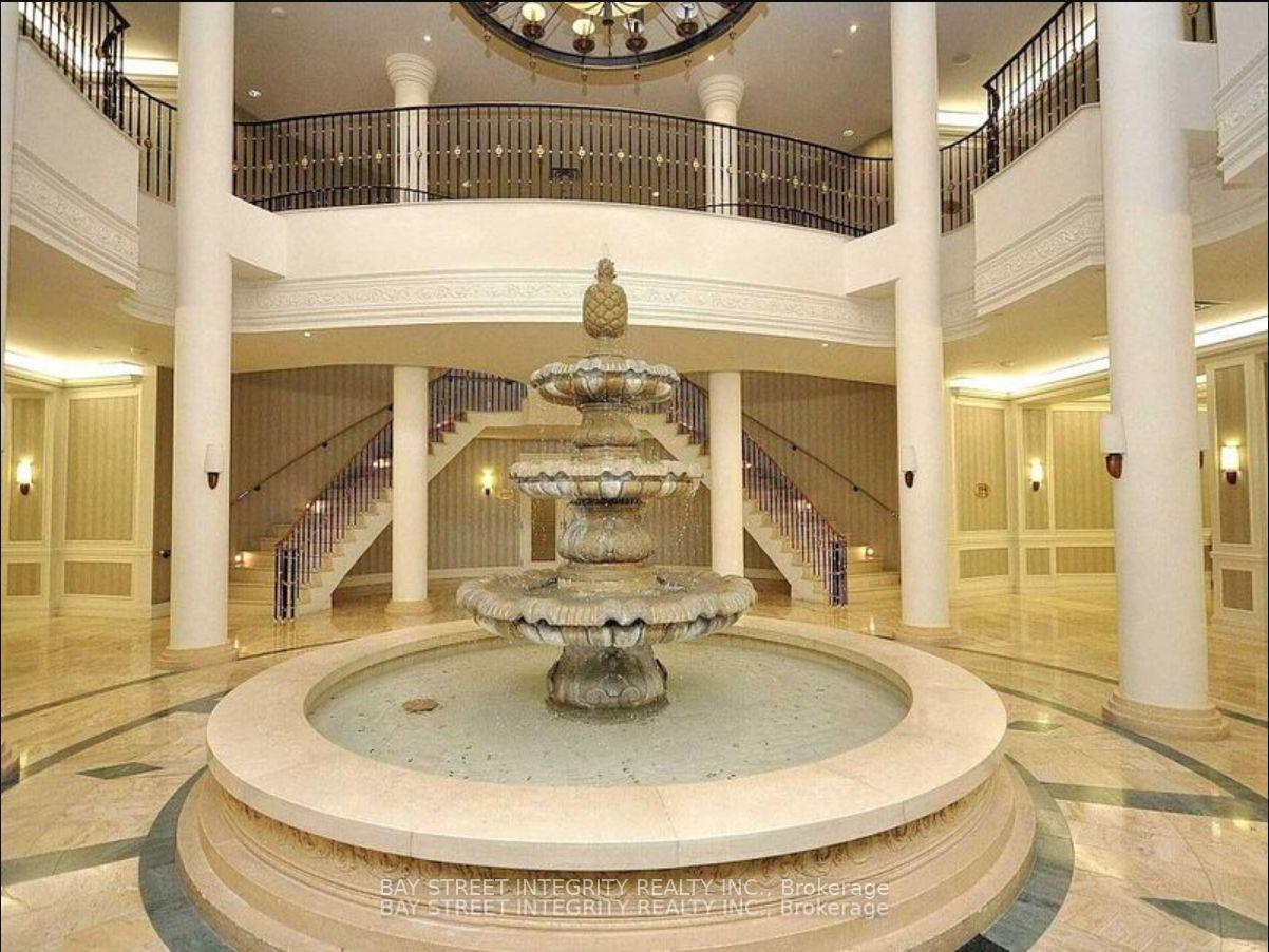 25-kingsbridge-garden-circle-mississauga-ontario-w12703700