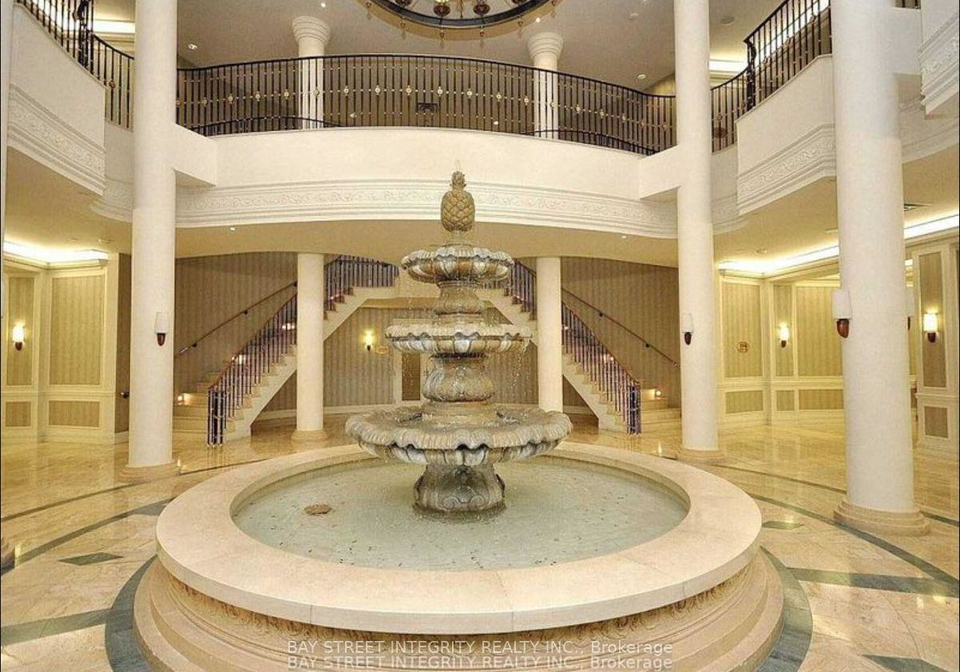 25-kingsbridge-garden-circle-mississauga-ontario-w12703700