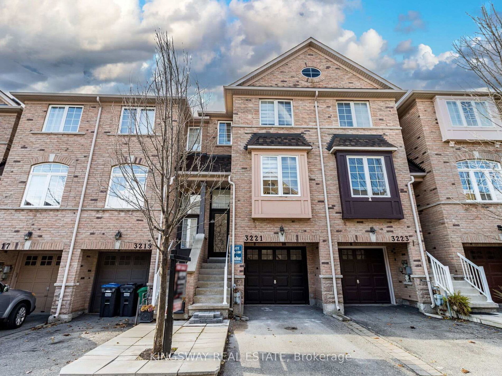 3221-redpath-circle-mississauga-ontario-w12703706