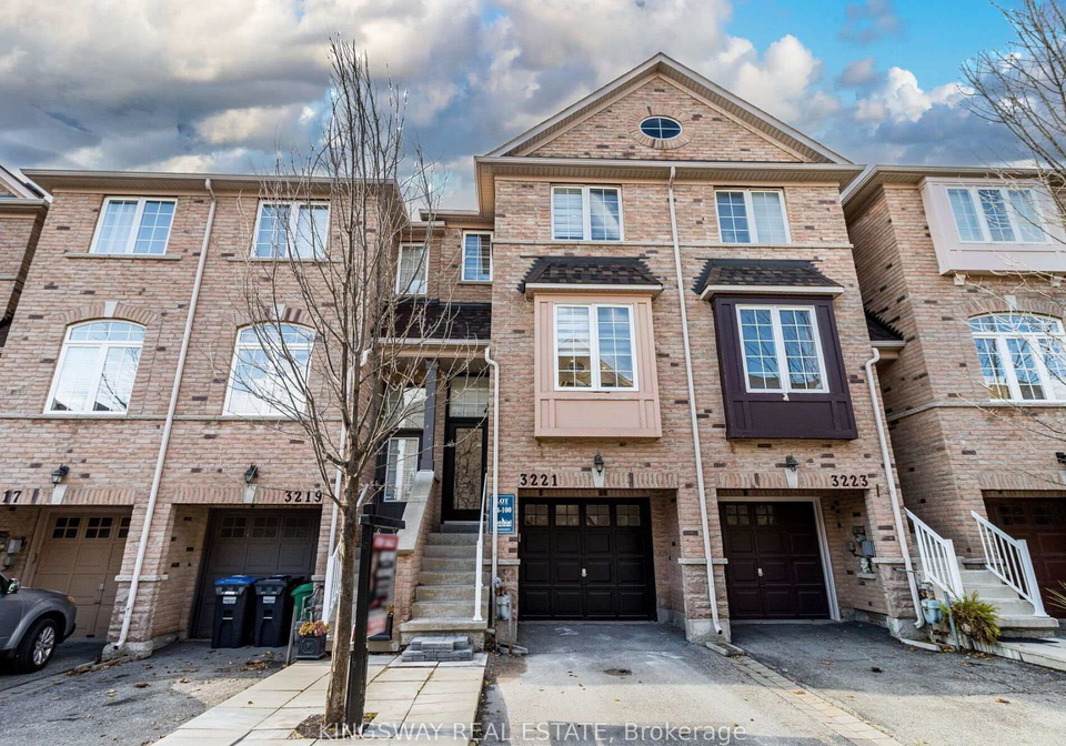 3221-redpath-circle-mississauga-ontario-w12703706