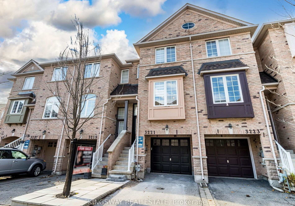 3221-redpath-circle-mississauga-ontario-w12703706