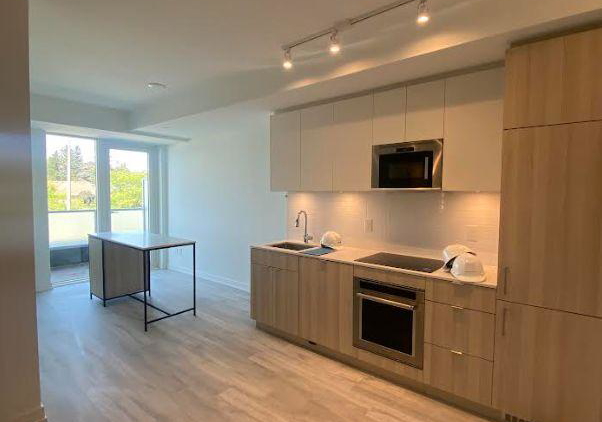 215-lakeshore-road-mississauga-ontario-w12704310