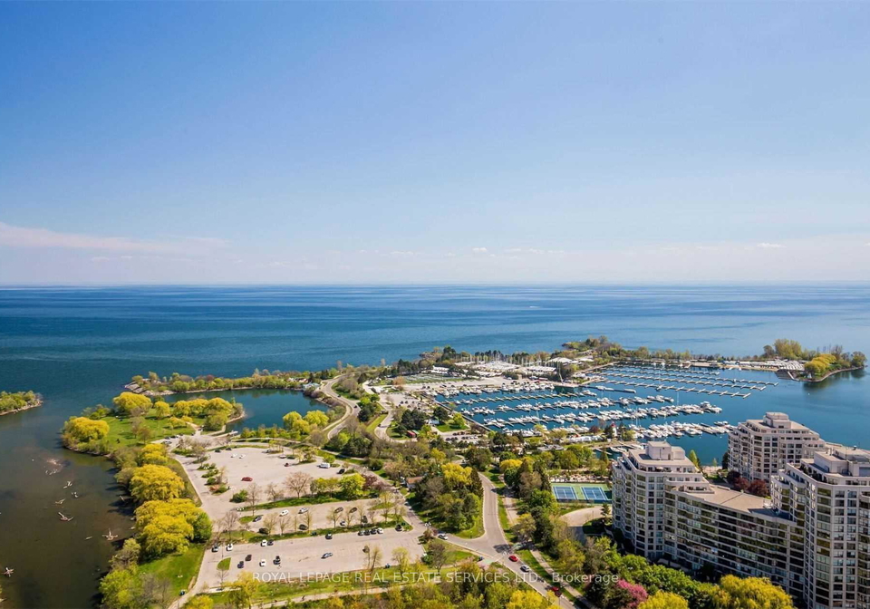 2212-lakeshore-boulevard-w-etobicoke-ontario-w12704330