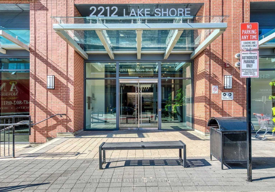 2212-lakeshore-boulevard-w-etobicoke-ontario-w12704330