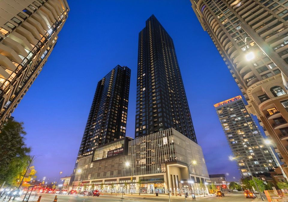 395-square-one-drive-mississauga-ontario-w12704826