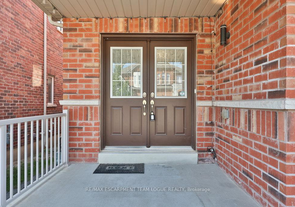 503-downes-jackson-heights-milton-ontario-w12705328