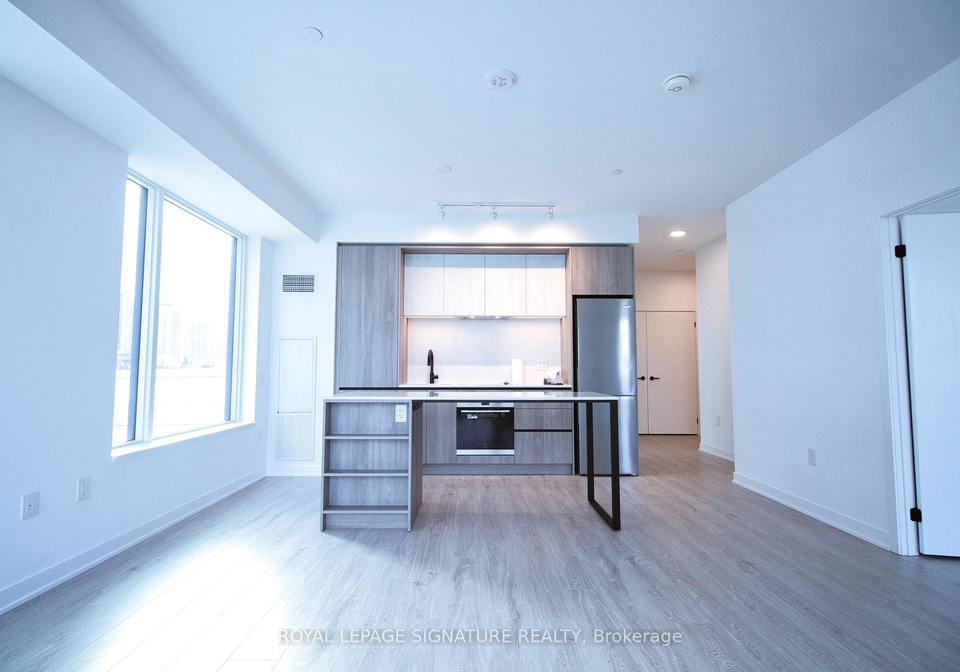 2495-eglinton-avenue-w-mississauga-ontario-w12705536