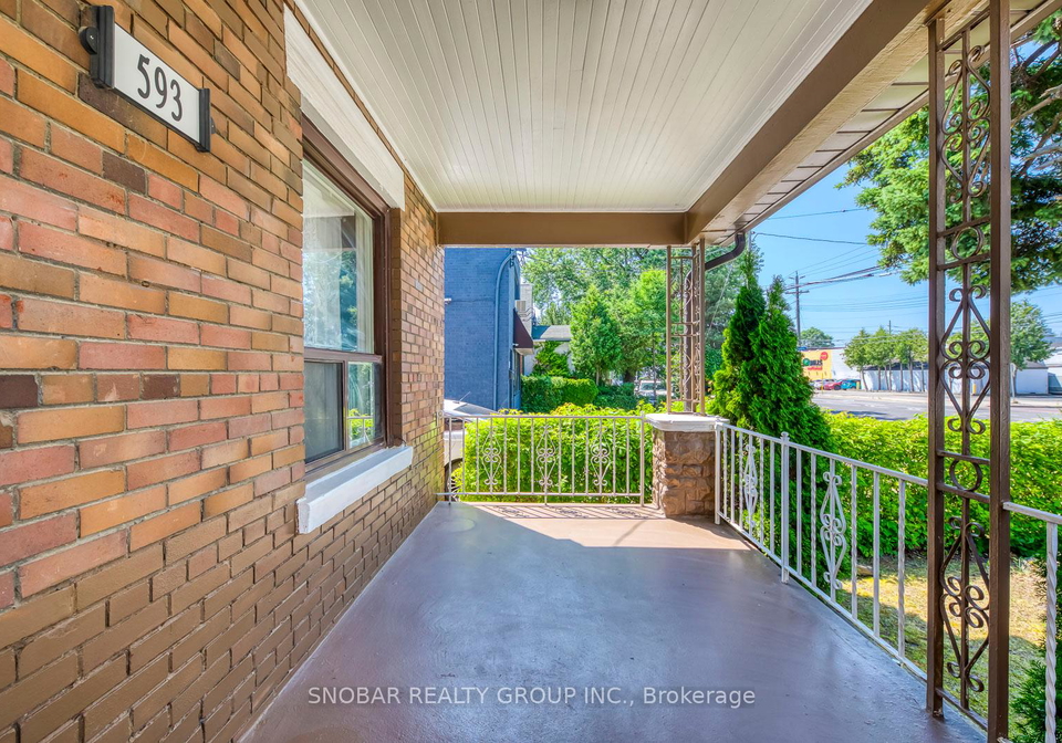 593-royal-york-road-etobicoke-ontario-w12705598