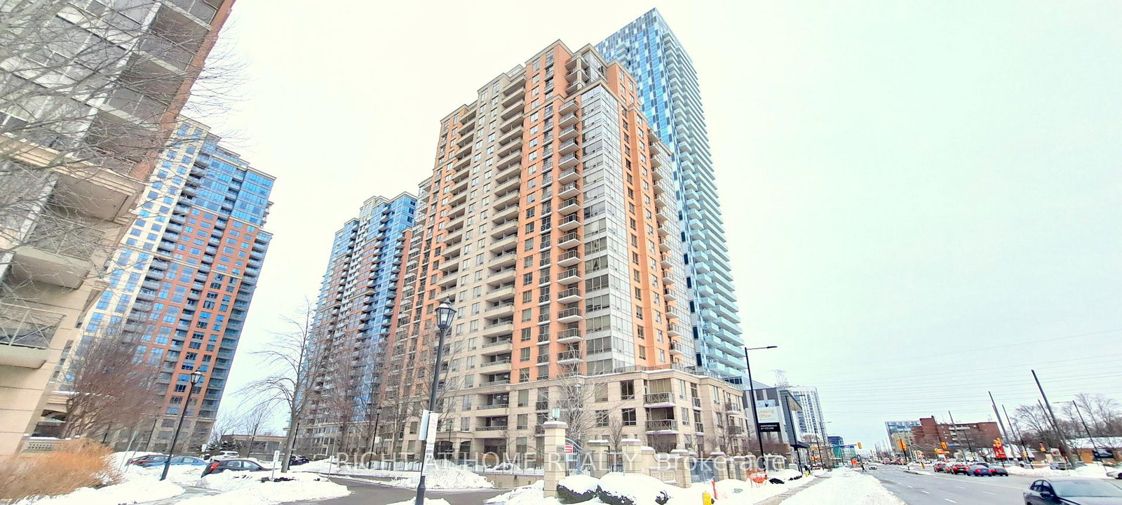 5233-dundas-street-w-etobicoke-ontario-w12705644