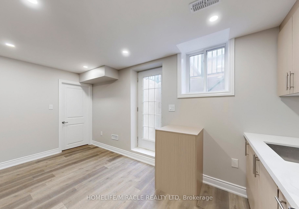 328-dalgleish-gardens-milton-ontario-w12706124
