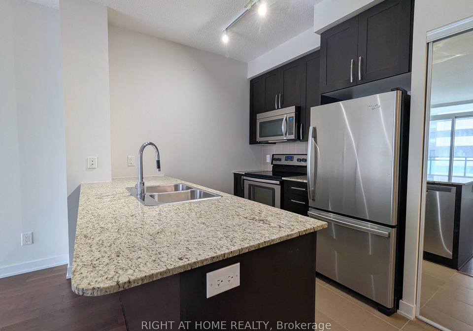 4070-confederation-parkway-mississauga-ontario-w12706144