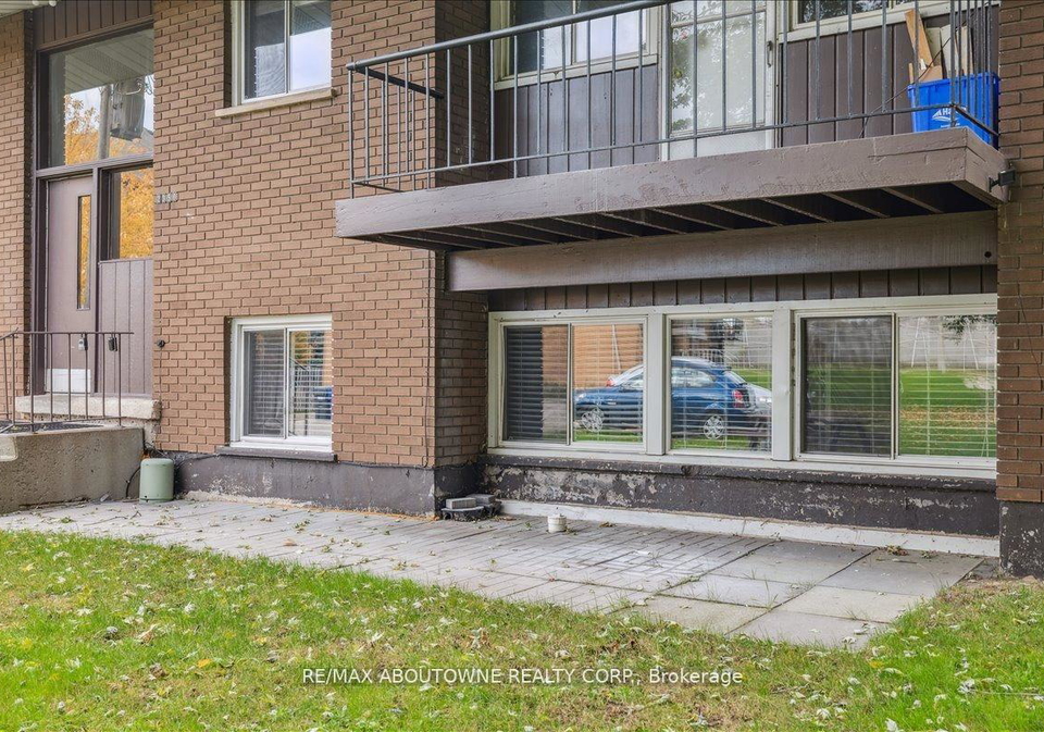 2350-queensway-drive-burlington-ontario-w12706278
