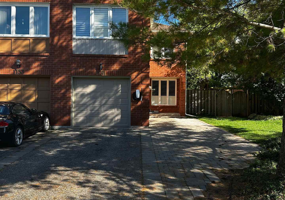 1151-lindsay-drive-oakville-ontario-w12706546