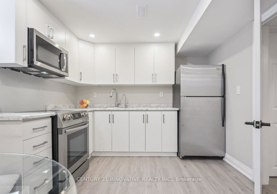 1151-lindsay-drive-oakville-ontario-w12706546