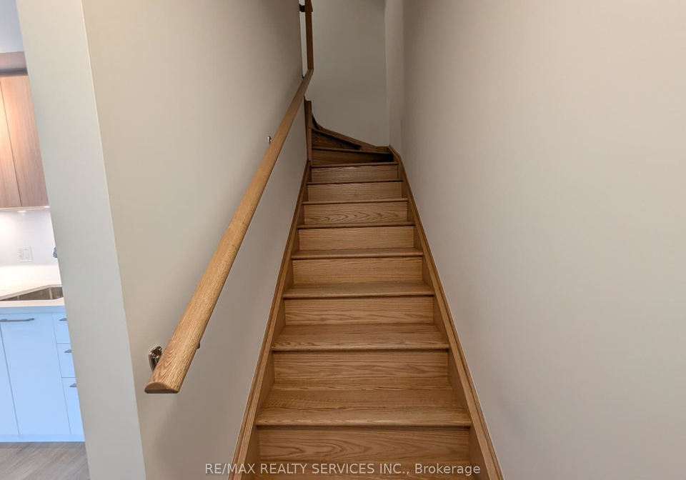 498-plains-road-e-burlington-ontario-w12706836