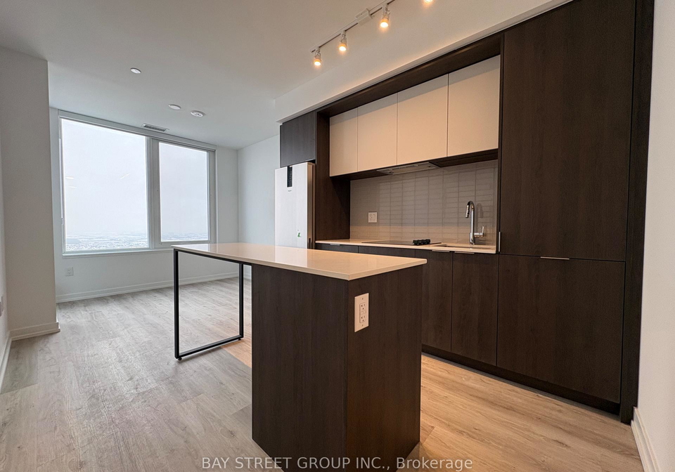 395-square-one-drive-mississauga-ontario-w12706878