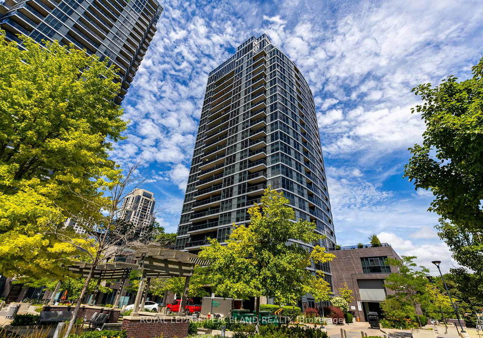 1-valhalla-inn-road-etobicoke-ontario-w12707104