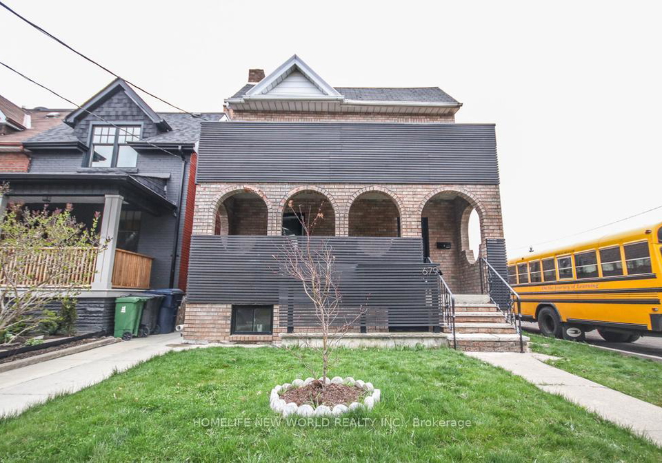 679-gladstone-avenue-toronto-ontario-w12707690