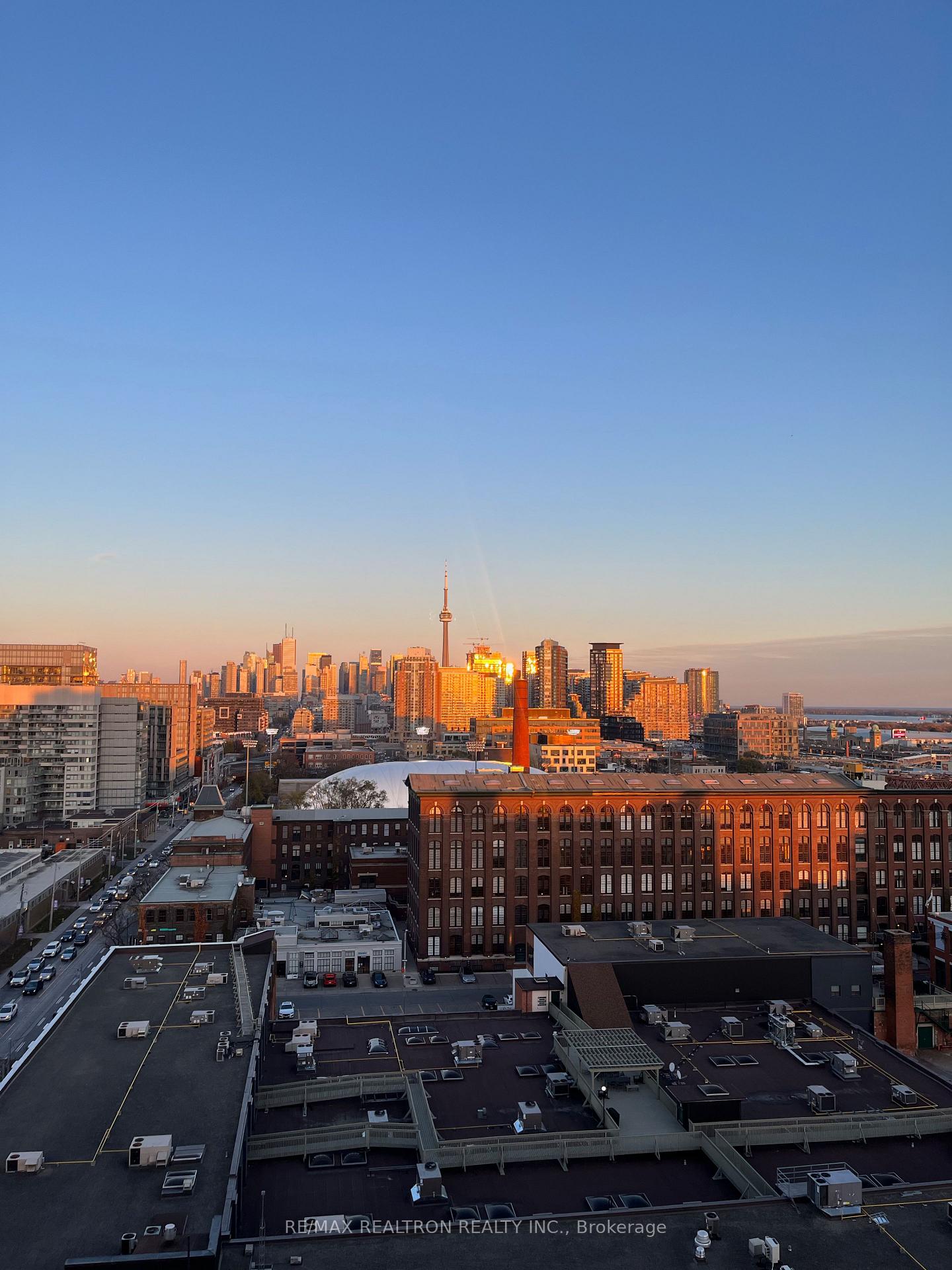 270-dufferin-street-toronto-ontario-w12709258