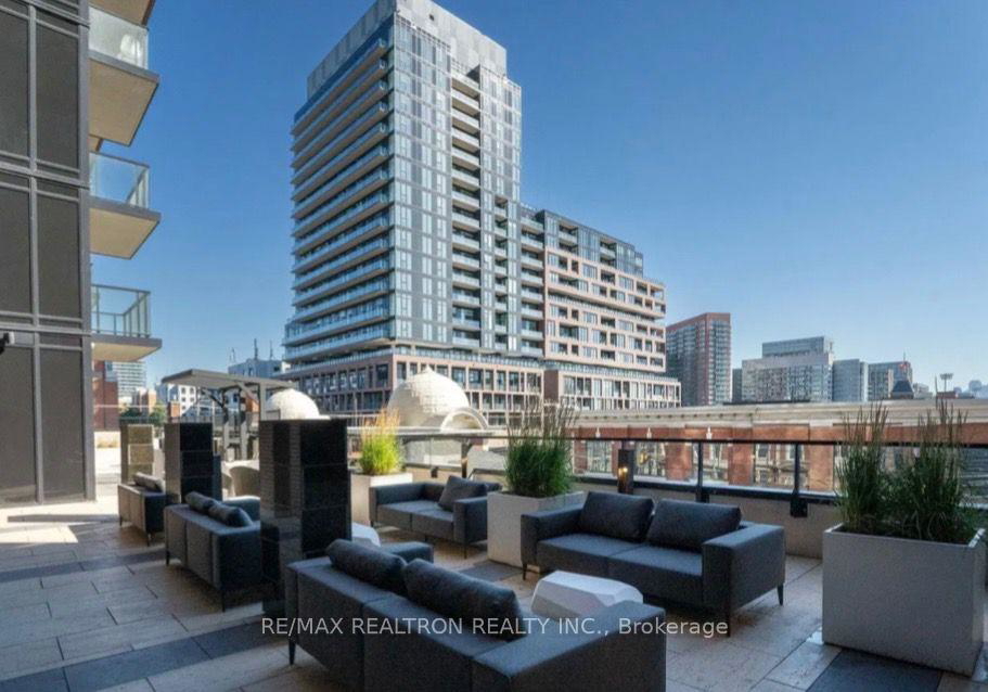 270-dufferin-street-toronto-ontario-w12709258