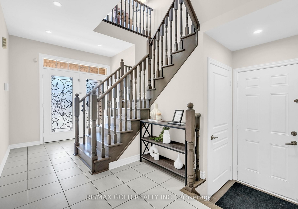 25-newhouse-boulevard-caledon-ontario-w12710170