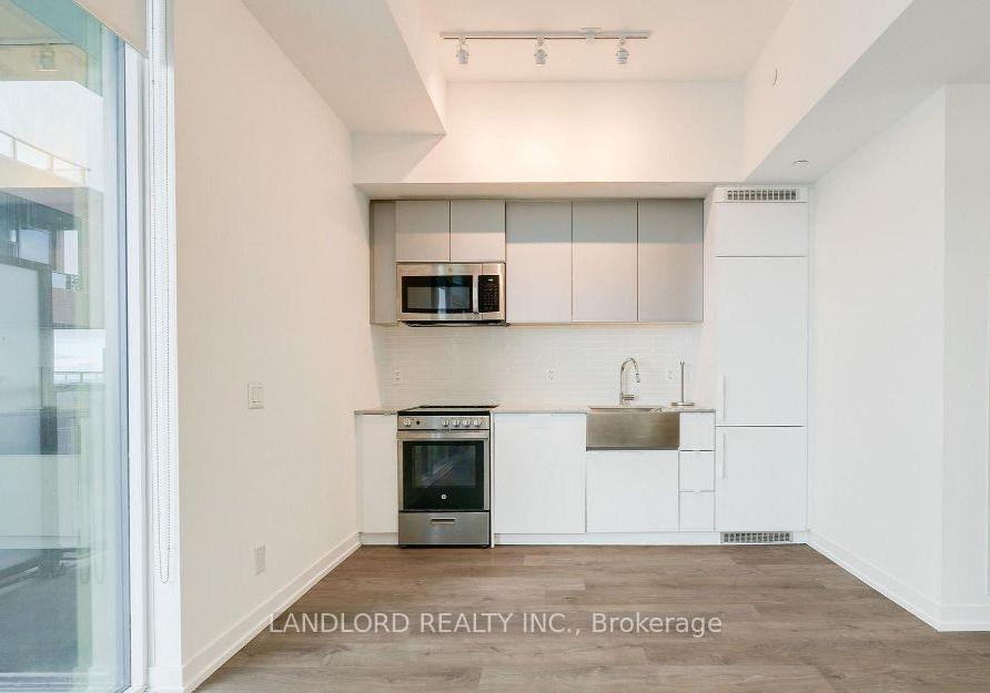 270-dufferin-street-toronto-ontario-w12710526
