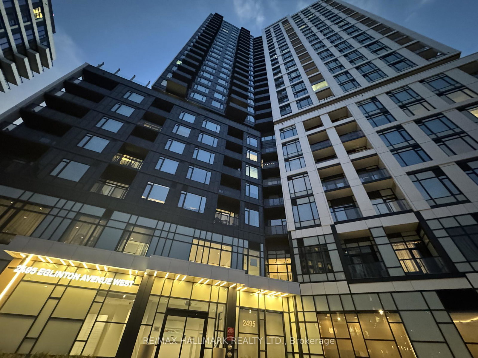 2495-eglinton-avenue-w-mississauga-ontario-w12710542