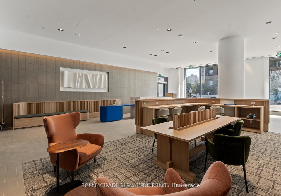 395-square-one-drive-mississauga-ontario-w12711058