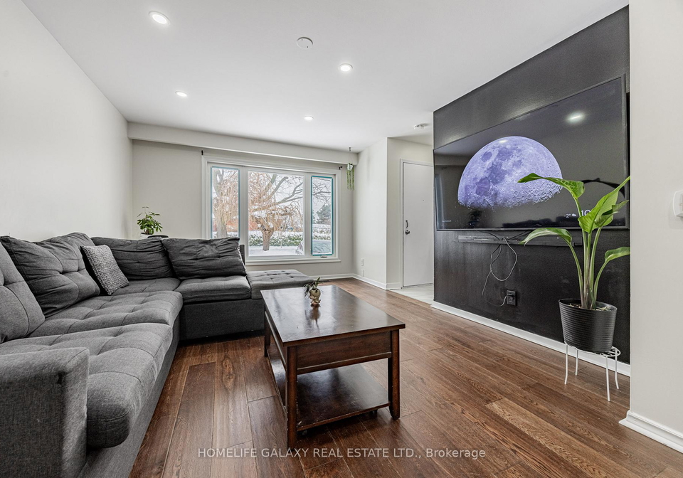 4-frankton-crescent-york-ontario-w12711202