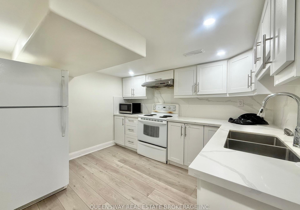 76-maldives-crescent-brampton-ontario-w12711676