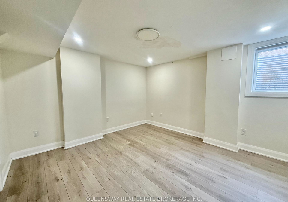 76-maldives-crescent-brampton-ontario-w12711676