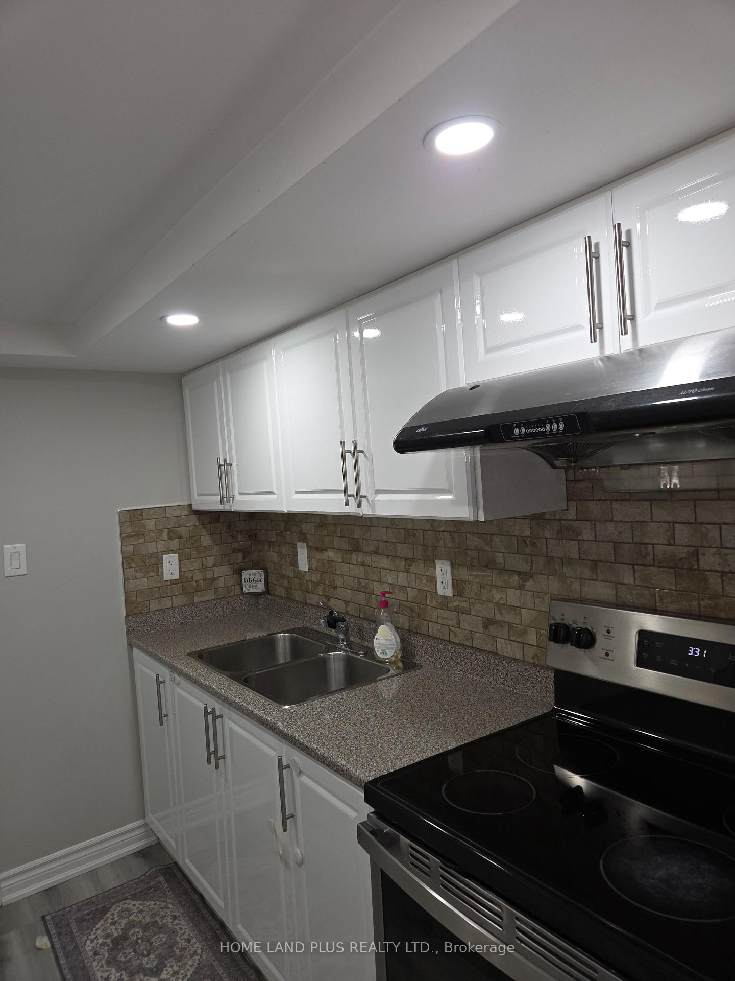 23-lanark-circle-brampton-ontario-w12711728