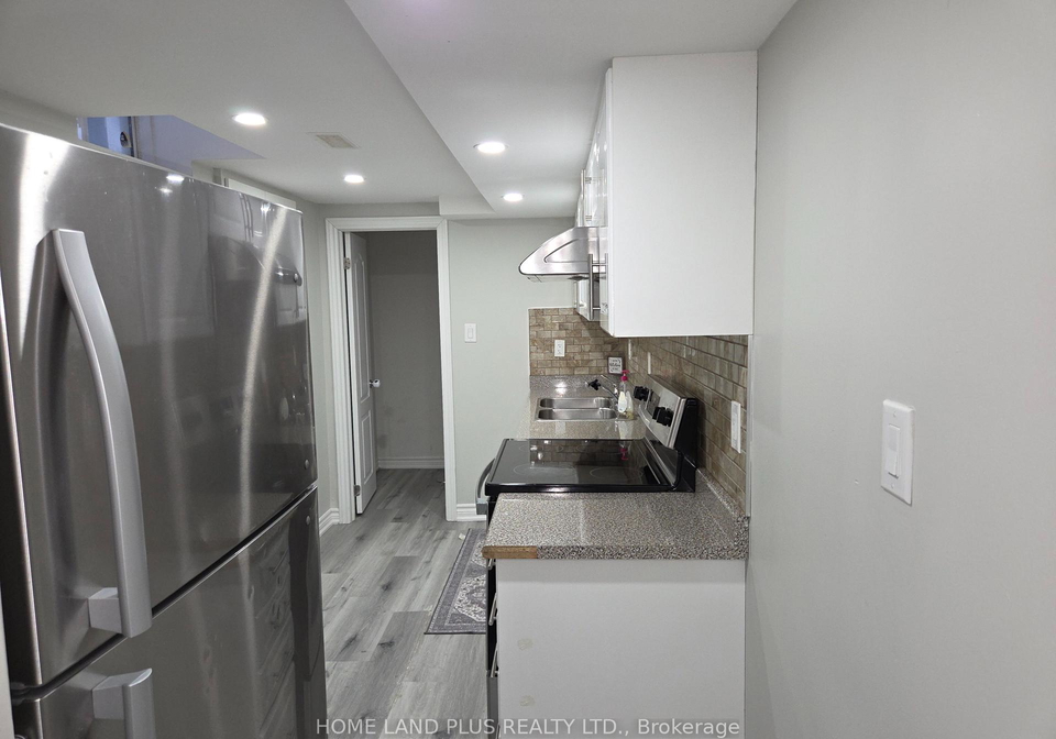 23-lanark-circle-brampton-ontario-w12711728