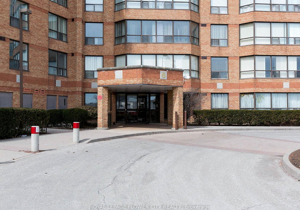 6-humberline-drive-etobicoke-ontario-w12712106