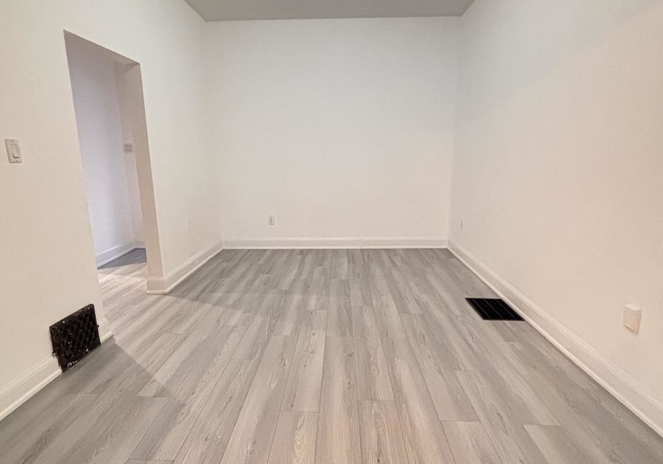 5-winfield-avenue-toronto-ontario-w12712528