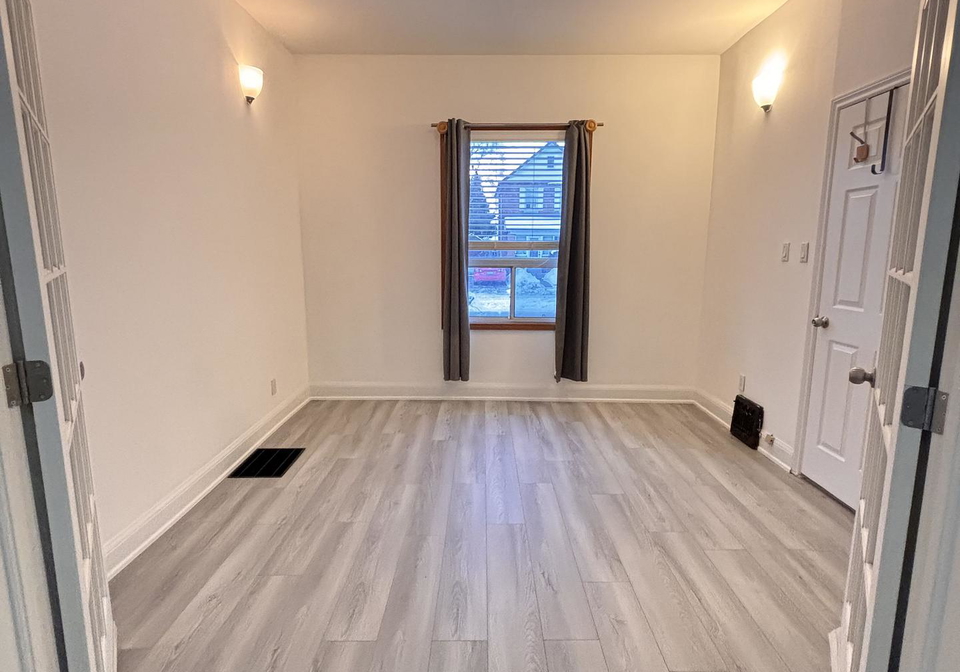 5-winfield-avenue-toronto-ontario-w12712528