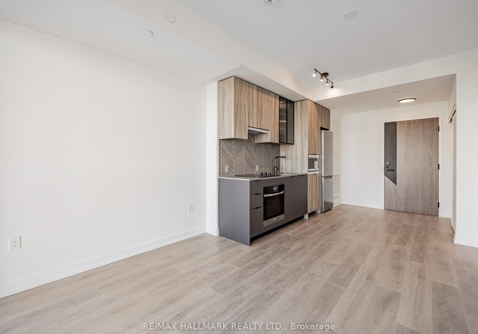 1037-the-queensway-etobicoke-ontario-w12712564