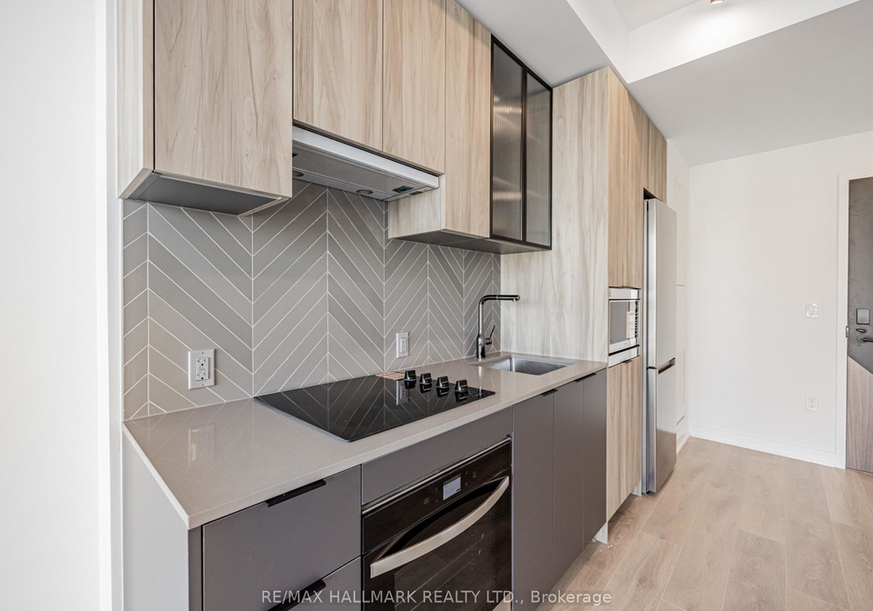 1037-the-queensway-etobicoke-ontario-w12712564