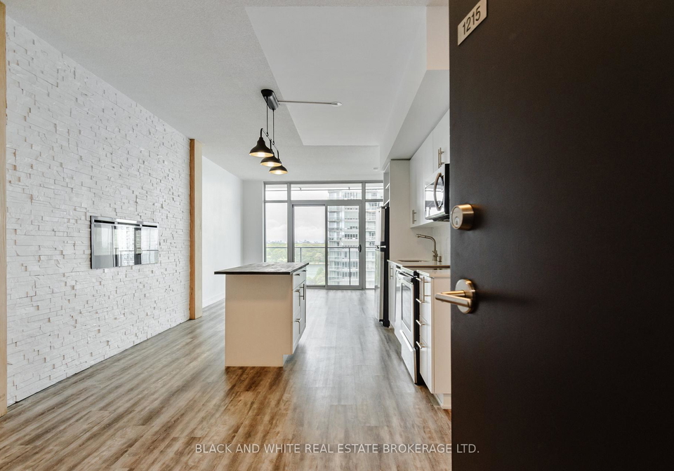 103-the-queensway-avenue-toronto-ontario-w12712966