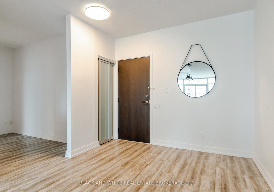 103-the-queensway-avenue-toronto-ontario-w12712966