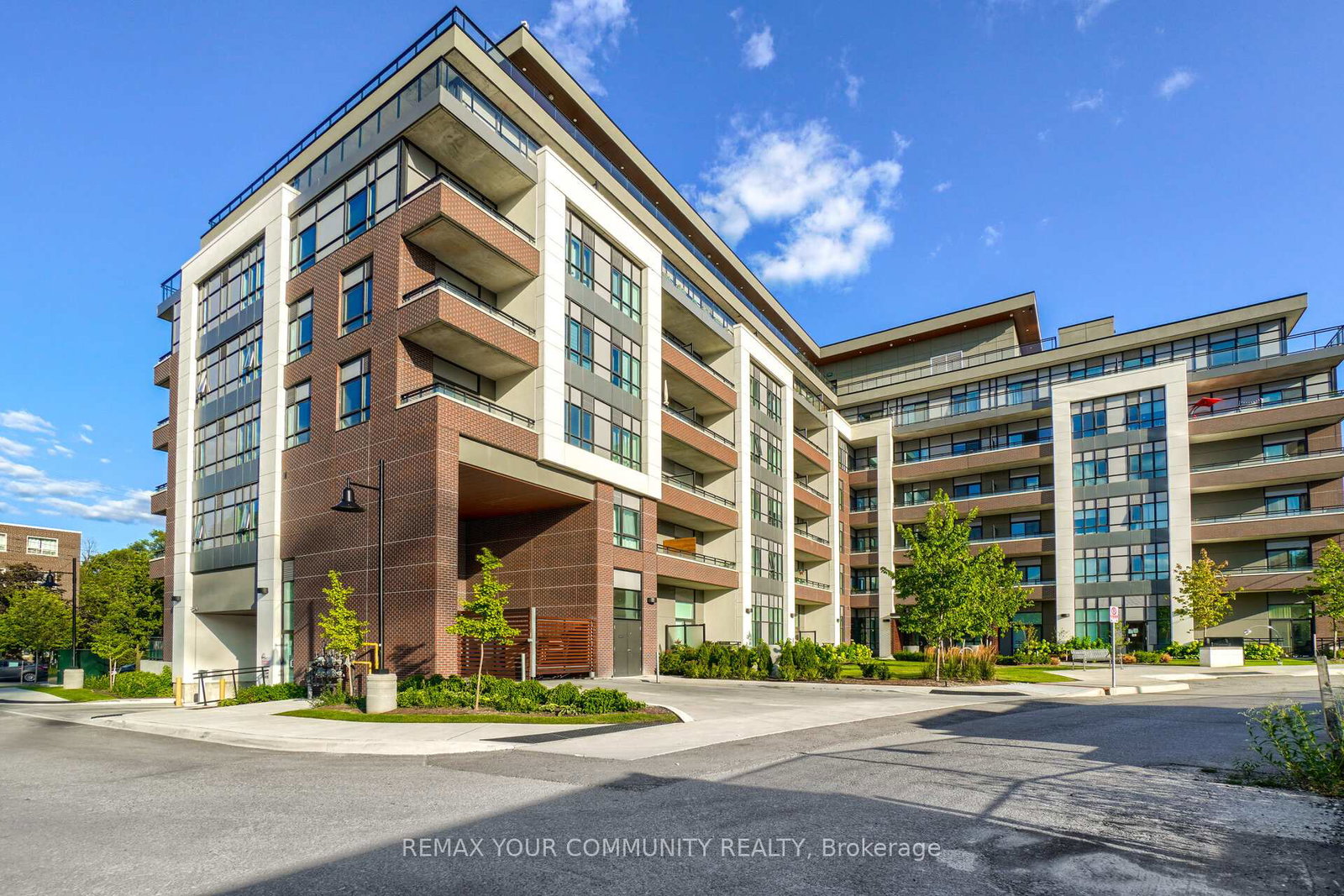1-neighbourhood-lane-etobicoke-ontario-w12712988