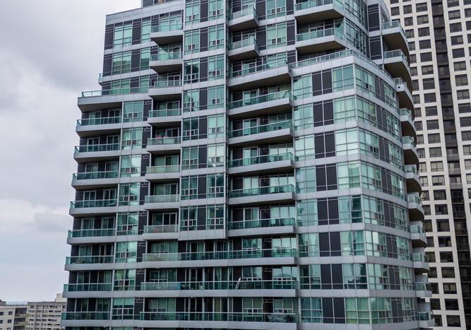 33-elm-drive-mississauga-ontario-w12713372