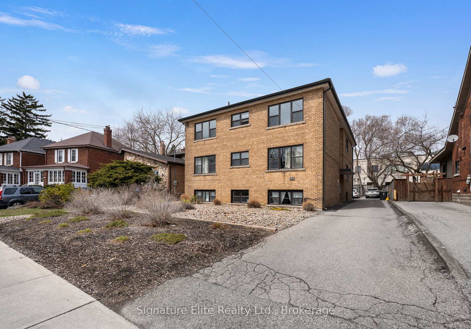 112-alder-crescent-etobicoke-ontario-w12713448